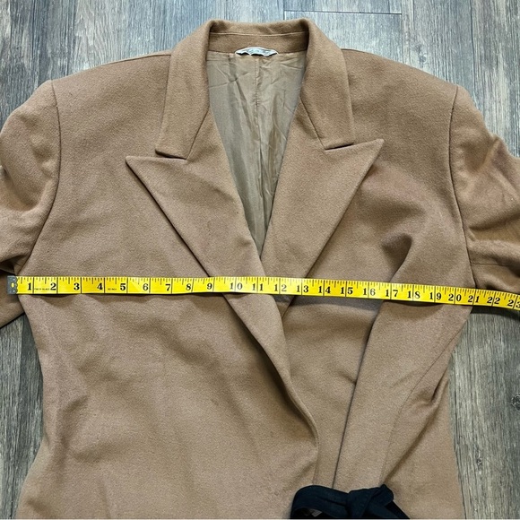 Gianni Versace Vintage 100% Wool Wrap-Tie Shoulder Pads Blazer Jacket Beige 10 - Picture 15 of 17